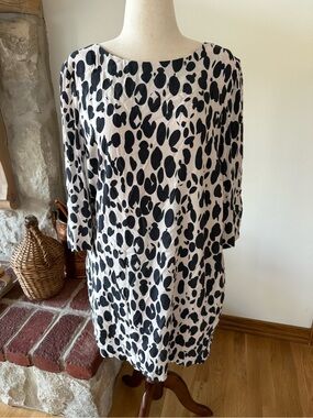 Boden Black and Ivory Abstract Spot Long Sleeve Shift Dress